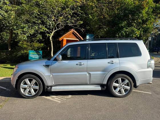 MITSUBISHI PAJERO FULL 3.2 HPE 4X4 16V TURBO INTERCOOLER DIESEL 4P AUTOMÁTICO